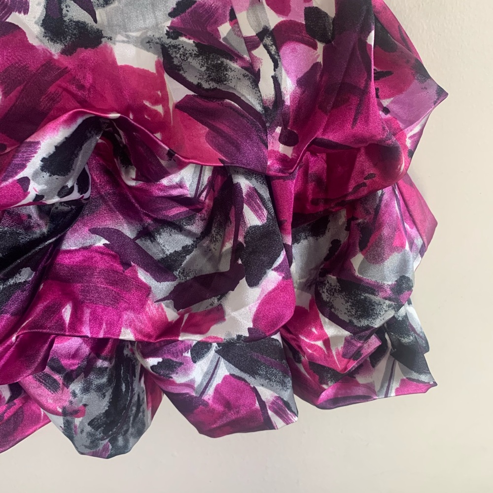 Dress - Picture 3 of 6